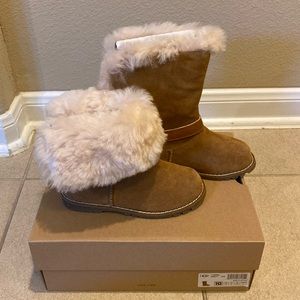 Adorable and stylish Brown Kids Uggs